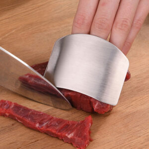 1Pcs-Stainless-Steel-Finger-Protector-Anti-cut-Finger-Guard-Kitchen-Tools-Safe-Vegetable-Cutting-Hand-Protecter-1